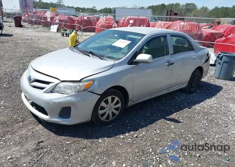 2013 Toyota Corolla L z USA, uszkodzony, nr VIN 2T1BU4EE3DC112800